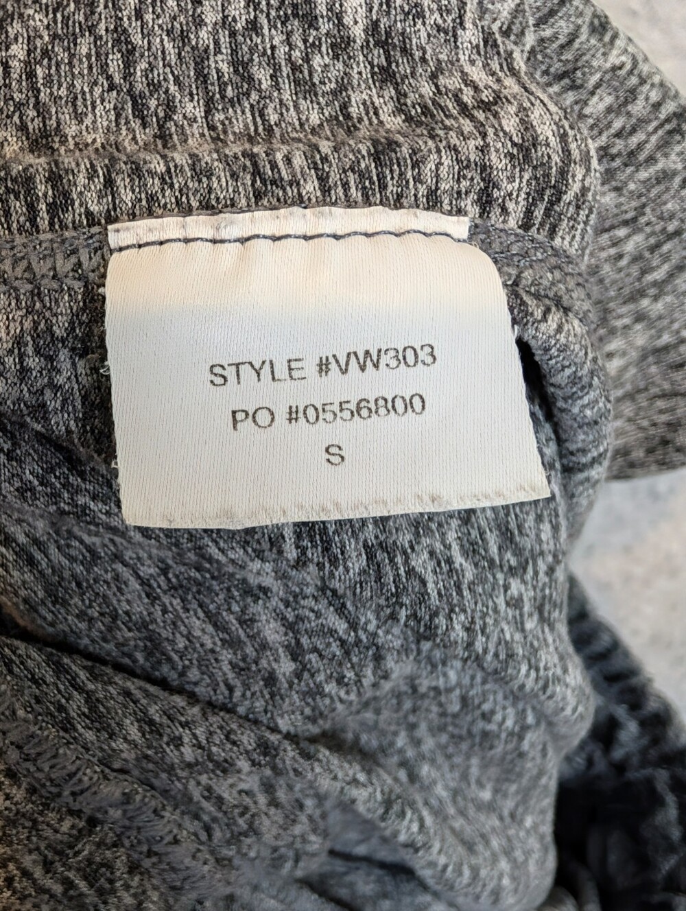 Vuori Performance Joggers Women's Small Gray Dreamknit Sweatpants Lounge VW303 - Picture 3 of 6